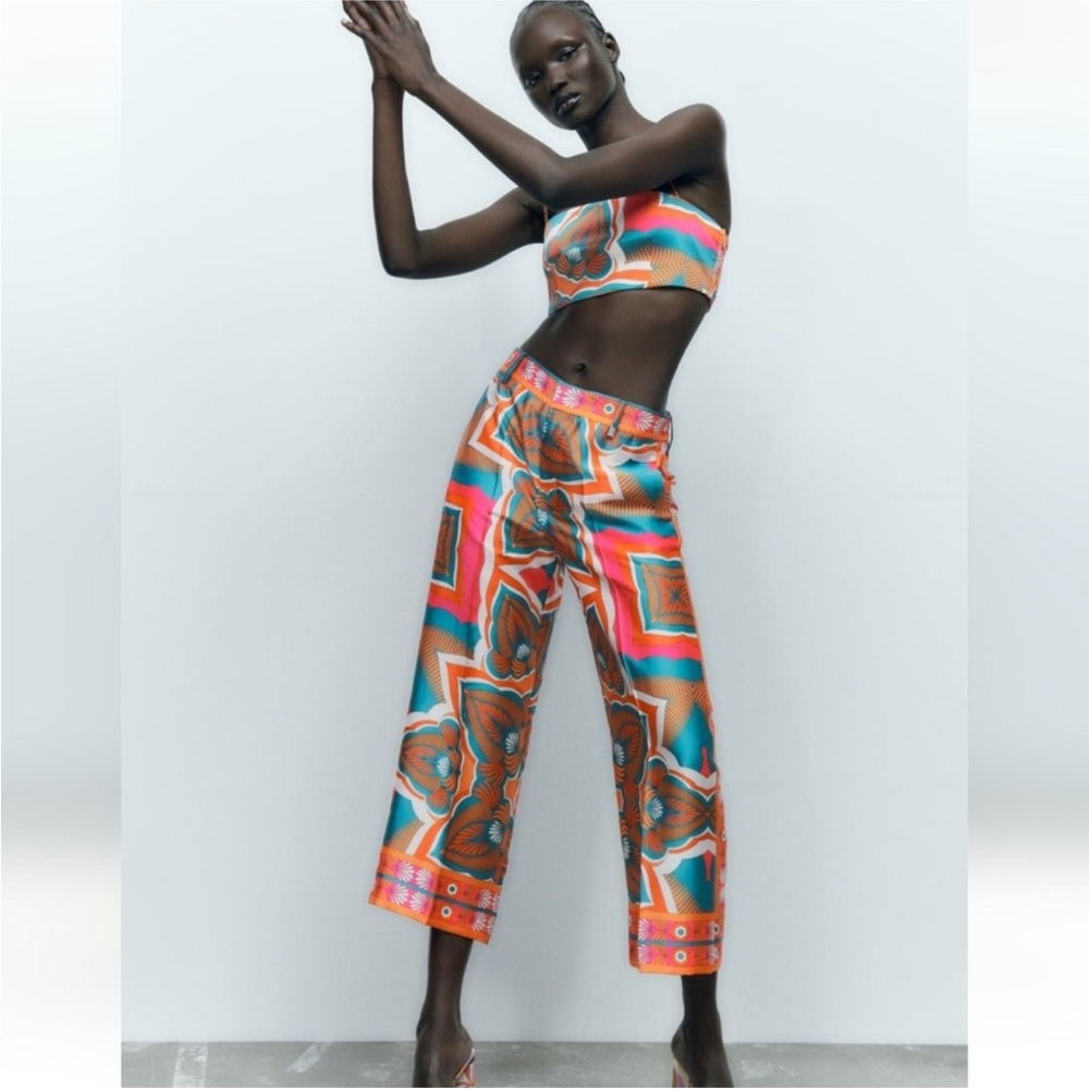 Zara Colorful Patterned Cropped Pants